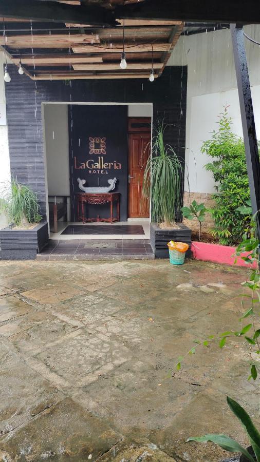 Oyo 91179 Hotel Lagalleria Sumenep المظهر الخارجي الصورة